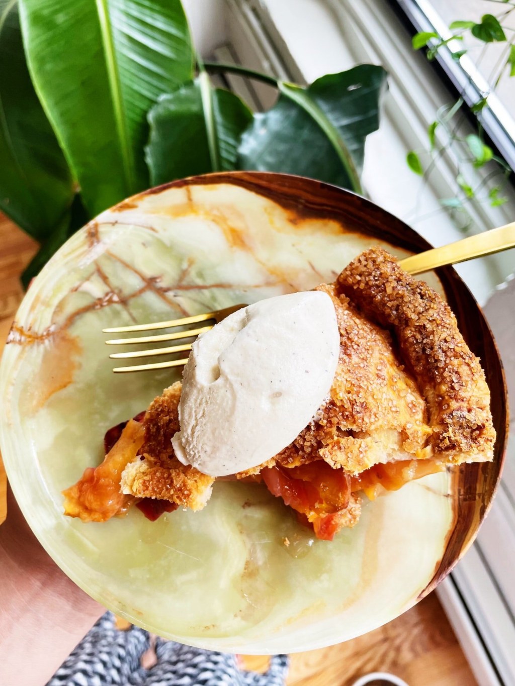 Picture of: Double-Crust Peach Pie with Honey, Ginger, and Lime — Alison Roman