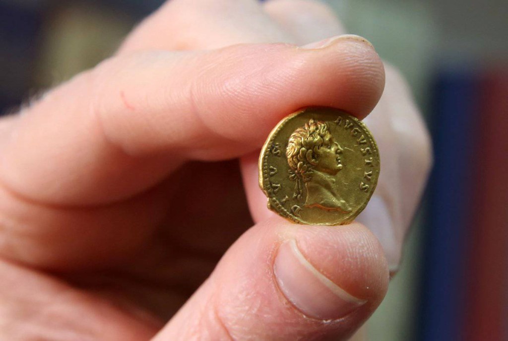 Picture of: Hiker in Israel finds ,-year-old Roman coin that’s ‘rare on a